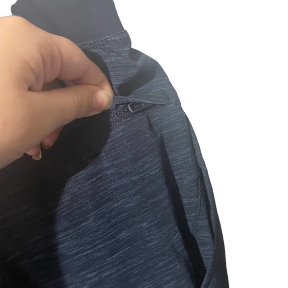 LULULEMON T.H.E. Short Linerless in Heather Allover Iron Blue True Navy - Picture 4 of 13